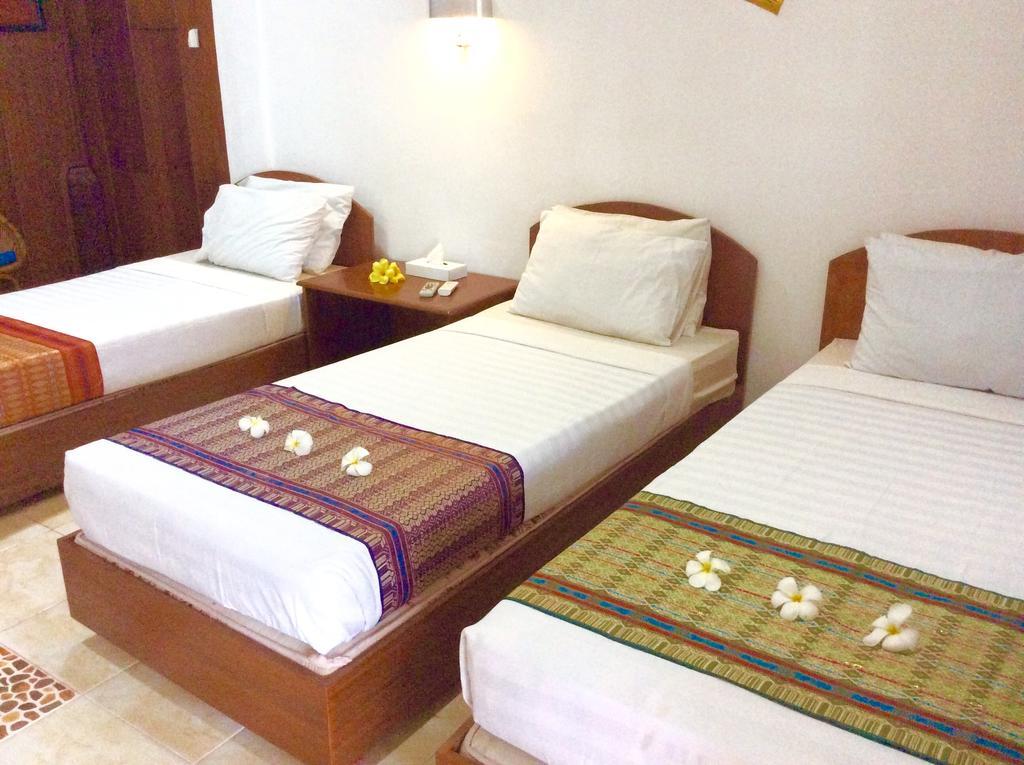 Pasific Beach Cottages Mangsit Eksteriør bilde